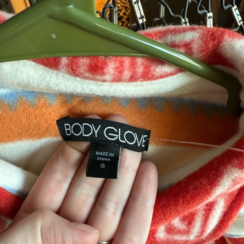 Colorful Patterned Fleece Jacket - Picture 2 of 5